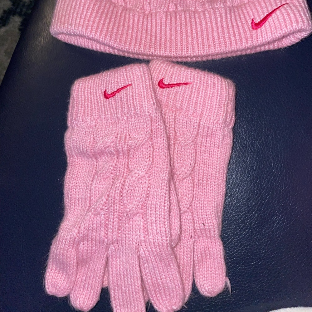 Youth Nike sweater knit hat and glove set